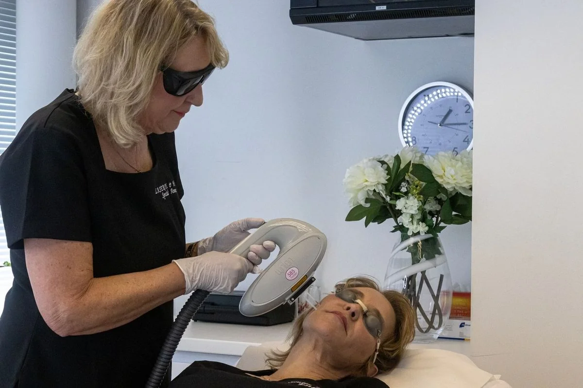 Anne performing an IPL treatment with the Lynton system at LUMOS Clinic, Basingstoke
